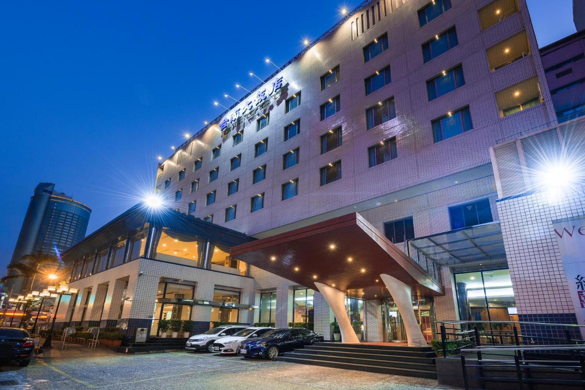 Hotel Tainan Exterior photo