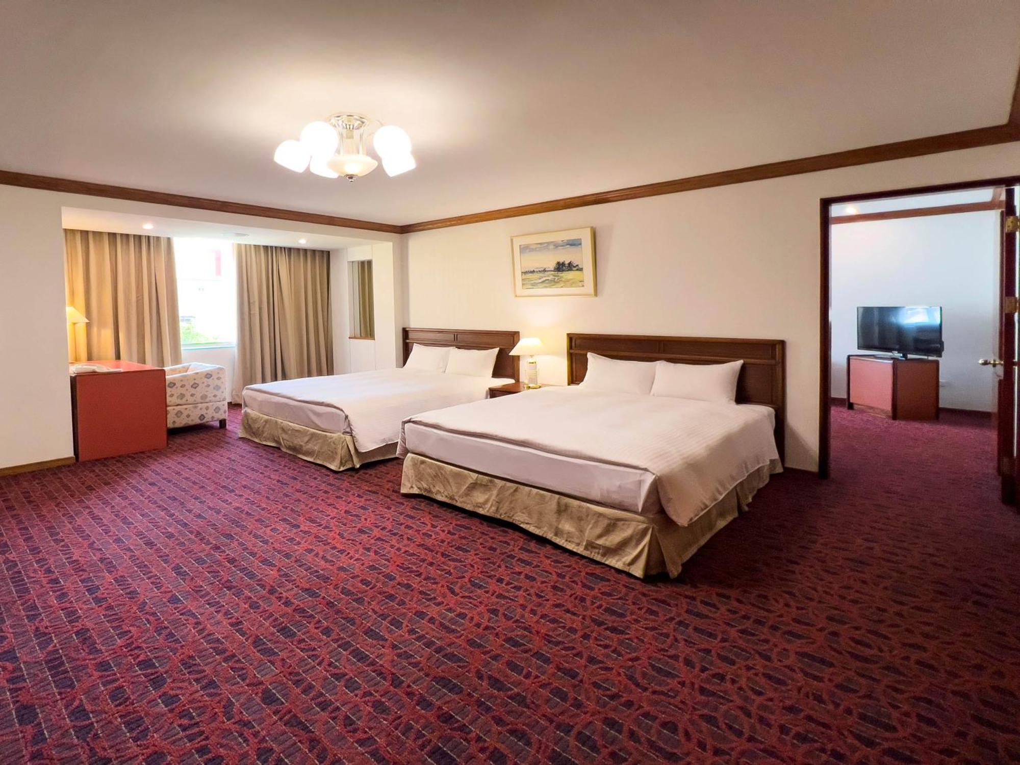 Hotel Tainan Exterior photo