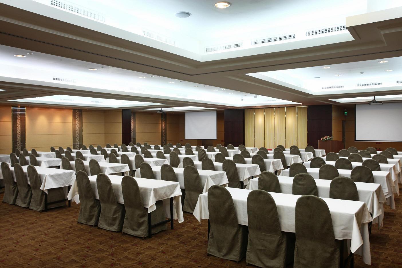 Hotel Tainan Exterior photo